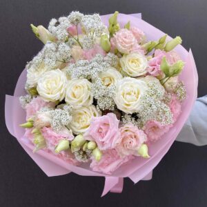 Romantyczny bukiet Powietrzna Delikatność z gipsówką